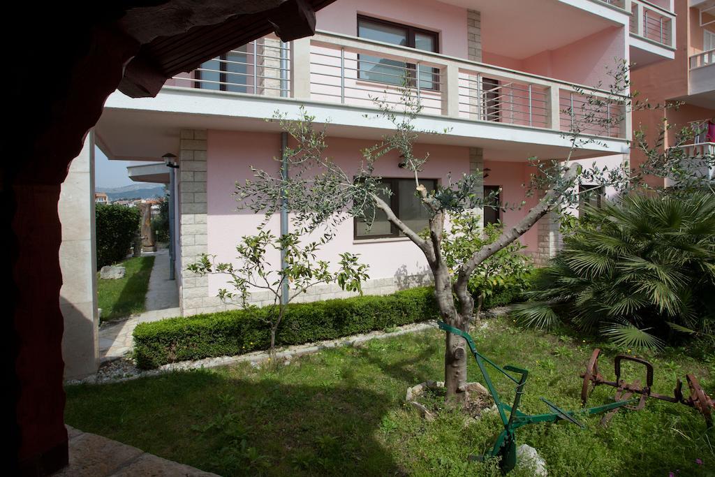 Villa Stobrec Exterior photo